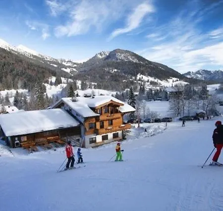 Natursport Heutal Ski-in & Ski-out ウンケン