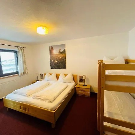 Natursport Heutal Ski-in & Ski-out アパート *