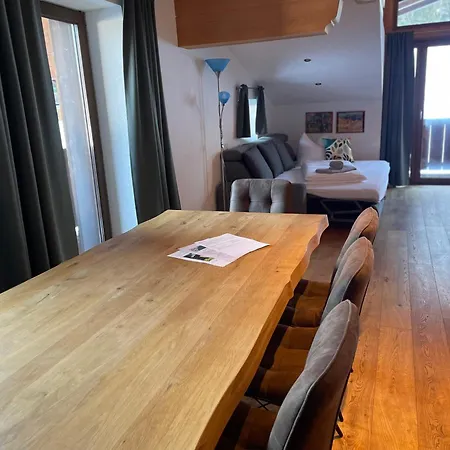 Natursport Heutal Ski-in & Ski-out アパート ウンケン