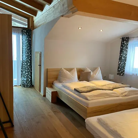 Natursport Heutal Ski-in & Ski-out アパート *